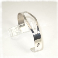 Silver bracelet with featured hallmarks and split band